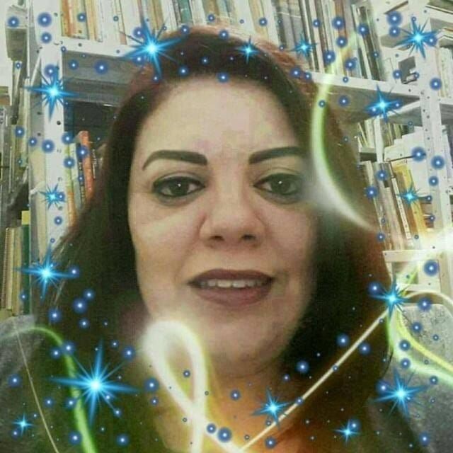 Débora Cátia, terapeuta e professora de radiestesia e radiônica